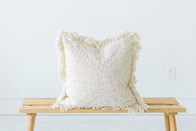 Load image into Gallery viewer, Gili White Stitch