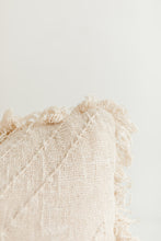 Load image into Gallery viewer, Gili Natural Stitch