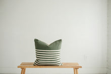 Load image into Gallery viewer, Lali