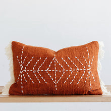 Load image into Gallery viewer, boho lumbar throw pillow with fringe