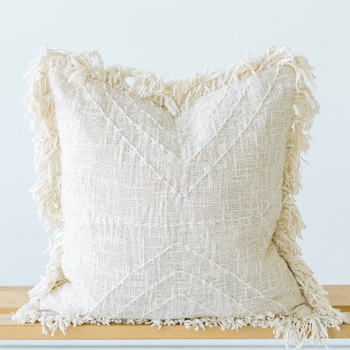 White throw pillows for bed